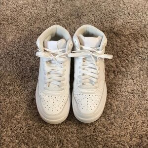 Womens Nike High Top Sneakers Size 7.5